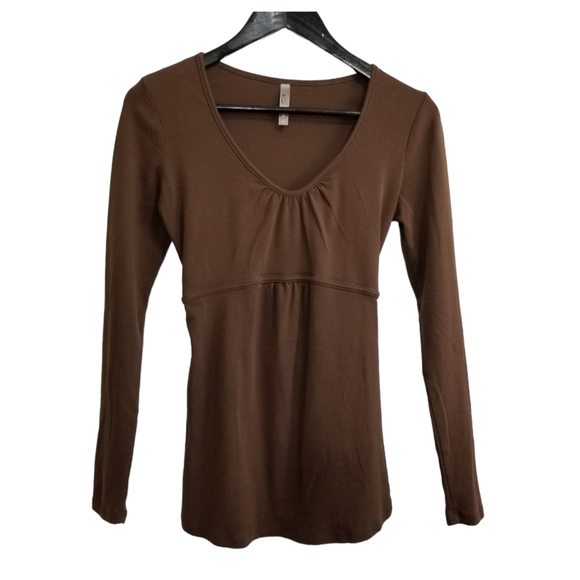 Thyme Maternity Brown Long Cotton Sleeve Top - Picture 1 of 8